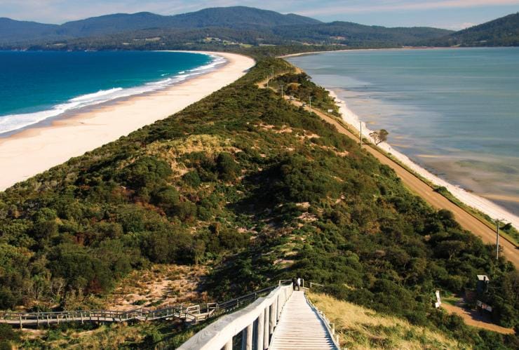 The Neck, Bruny Island, Tasmania © Tourism Tasmania, Rob Burnett The Neck, Bruny Island, Tasmania © Tourism Tasmania, Rob Burnett