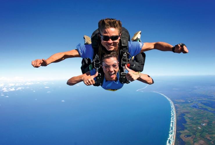 クイーンズランド州、ケアンズ、スカイダイブ・オーストラリア © Skydive Australia