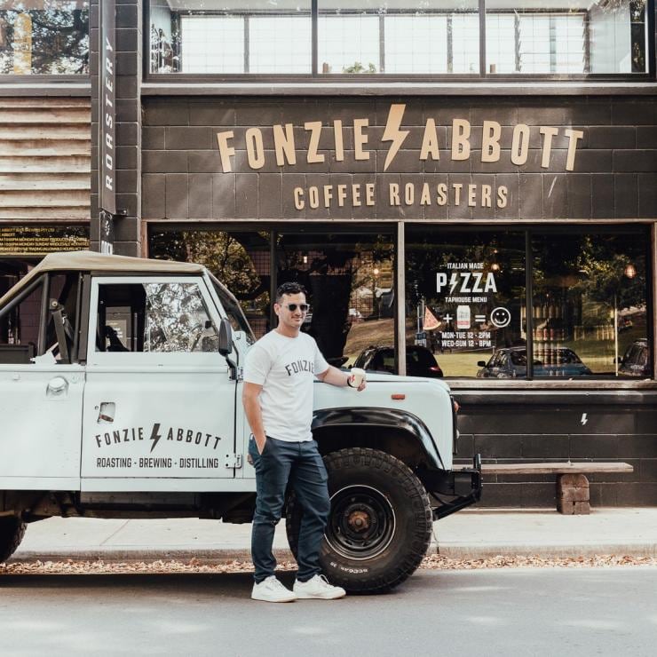 阿比恩區Fonzie Abbott的外觀©Bridgette Dyer 阿比恩區Fonzie Abbott的外觀©Bridgette Dyer